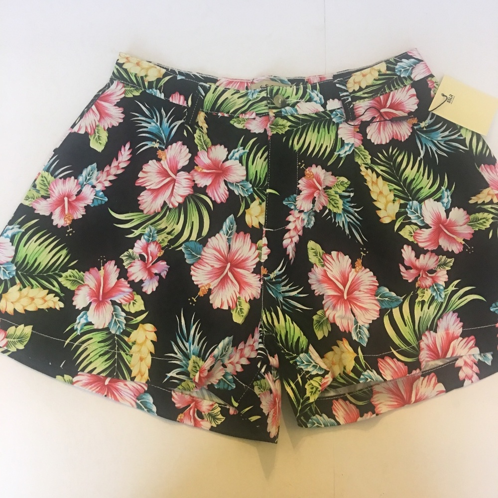High Waisted Pleated Hawaiian Floral Shorts